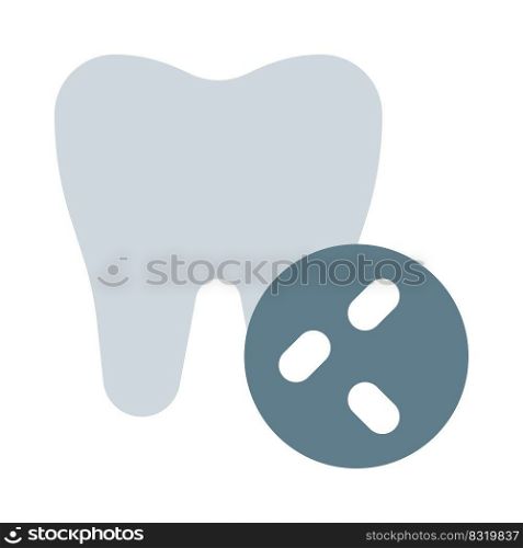 Accumulation of bacteria in corner of the teeth despite brushing