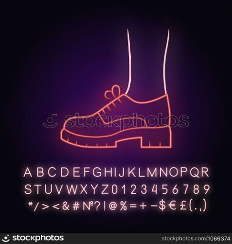 Chunky brogues neon light icon. Women trendy oxford shoes side view. Stylish formal lace ups, elegant footwear design. Glowing sign with alphabet, numbers and symbols. Vector isolated illustration