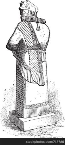 Colossal statue, vintage engraved illustration.