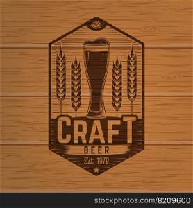 Craft Beer badge. Vector illustration. Vintage design for bar, pub and restaurant business. Photorealistic wood engraved craft beer design.. Vintage design for bar, pub and restaurant business.