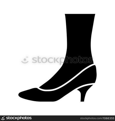 Kitten heel shoes glyph icon. Woman stylish formal footwear. Female casual and formal retro pumps. Fashionable clothing accessory. Silhouette symbol. Negative space. Vector isolated illustration