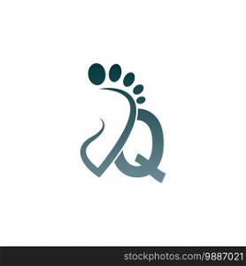 Letter Q icon logo combined with footprint icon design template