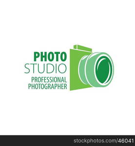 logo camera the photographer. template design logo photo studio. Vector illustration of icon