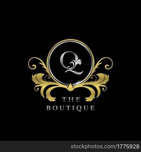 Q Letter Golden Circle Luxury Boutique Initial Logo Icon, Elegance vector design concept for luxuries business, boutique, fashion and more identity.