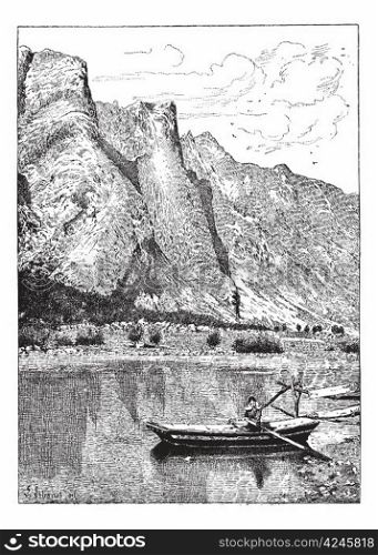 Romsdal valley of the Rauma, vintage engraved illustration. Dictionary of words and things - Larive and Fleury - 1895.