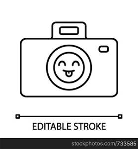 Smiling photo camera linear icon. Easy photographing. Thin line illustration. Happy photo camera. Emoji, emoticon. Contour symbol. Vector isolated outline drawing. Editable stroke. Smiling photo camera linear icon