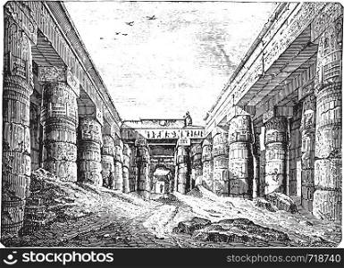 Temple of Karnak Luxor first short, built by Ramses III.