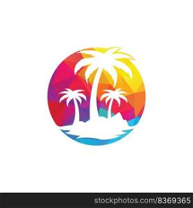 Troπcal beach and palm tree logo design. Creative palm tree vector logo design 