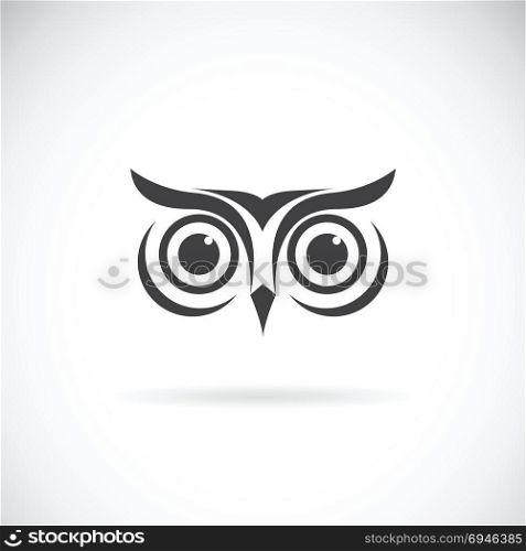 Vector of an owl face design on white background. Bird logo. Wild Animals. Easy editable layered vector illustration.
